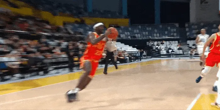 开云官网-桑普森接赵嘉仁传球，起三步隔扣李安打成二加一