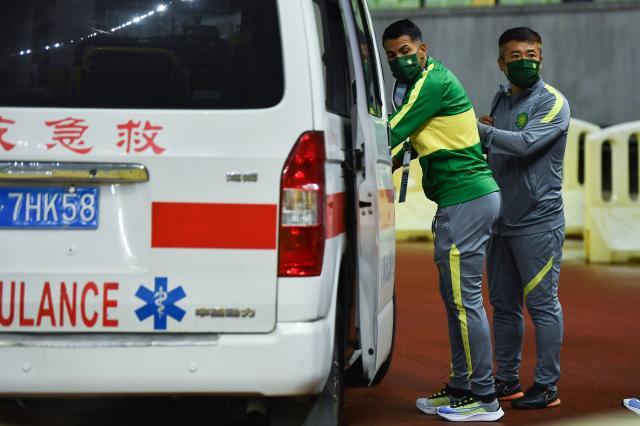 开云网页-奥古难回比埃拉又伤了！国安失双核比利奇更头疼